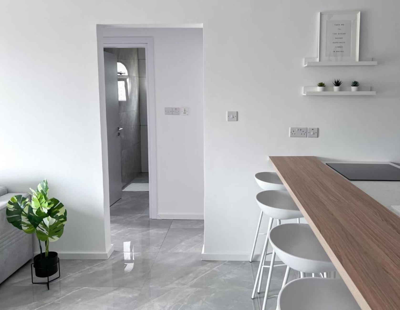 H&O Diamond Complex Sea View Apartment Paphos Exterior foto